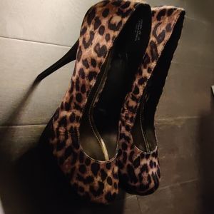 Cheetah print pumps